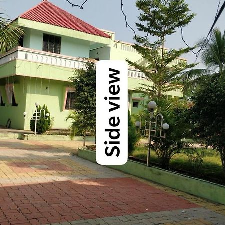 Vrundavan Home Stay And Village Resort Kevadia Esterno foto