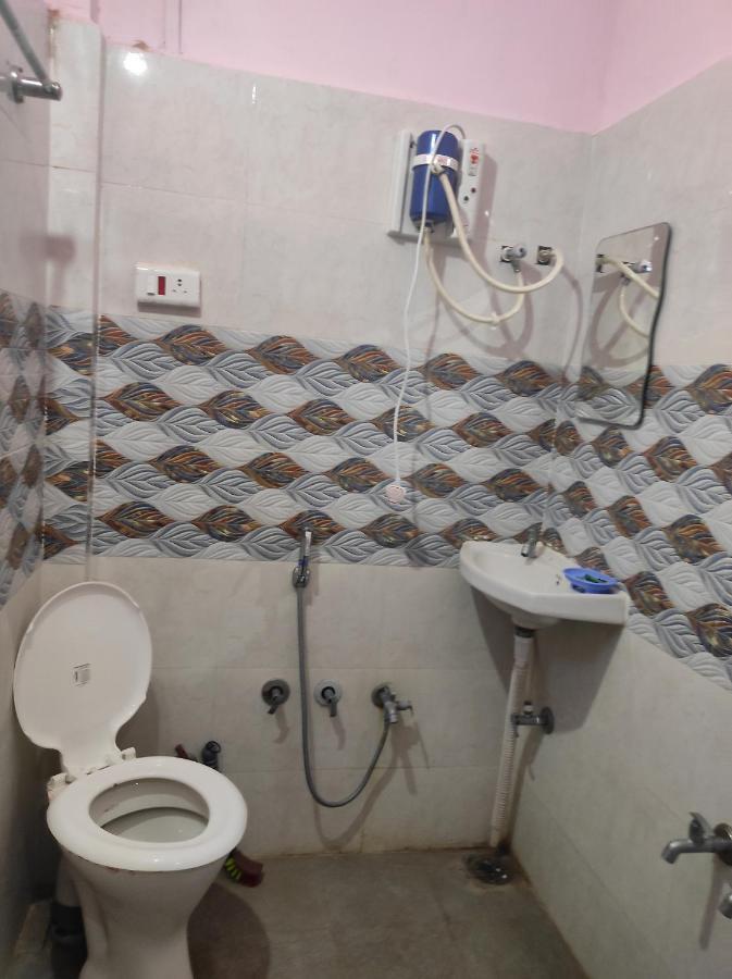 Vrundavan Home Stay And Village Resort Kevadia Esterno foto
