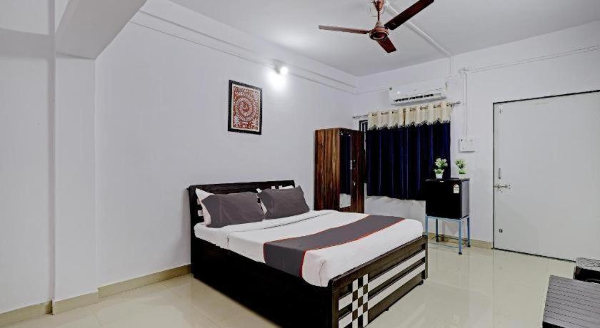 Vrundavan Home Stay And Village Resort Kevadia Esterno foto