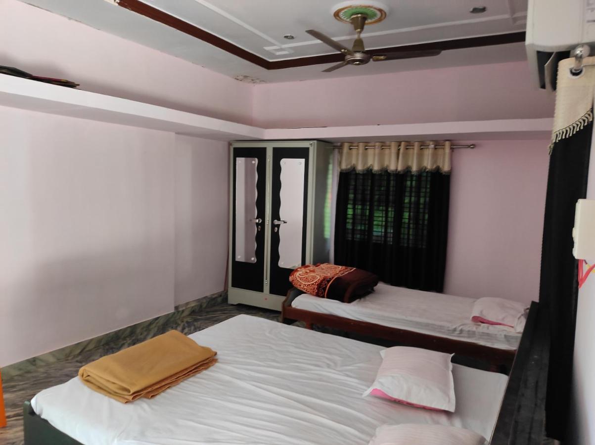Vrundavan Home Stay And Village Resort Kevadia Esterno foto
